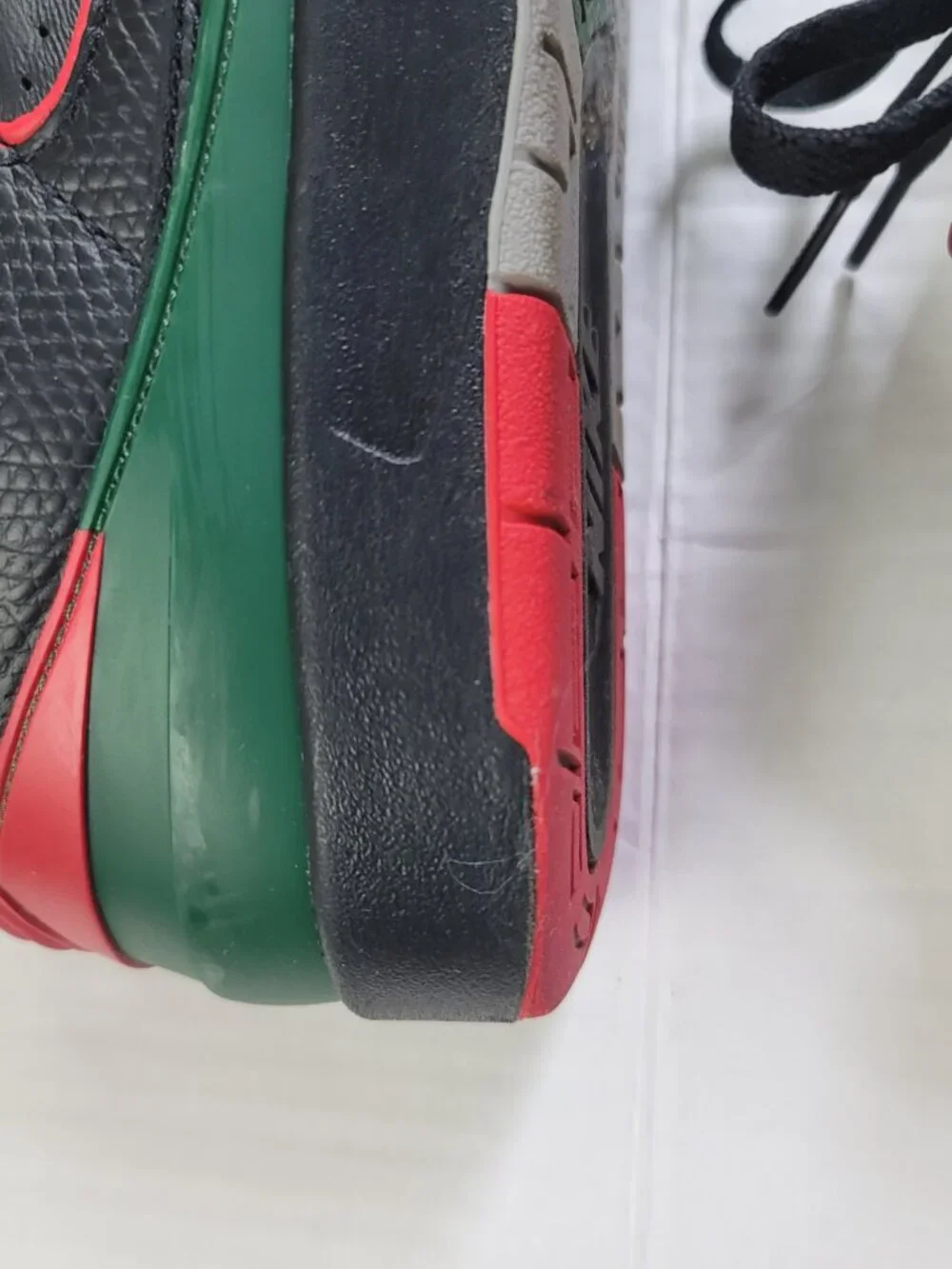 Nike Air Jordan 2 Retro Low Christmas Black Red Green Size 6Y Sneakers